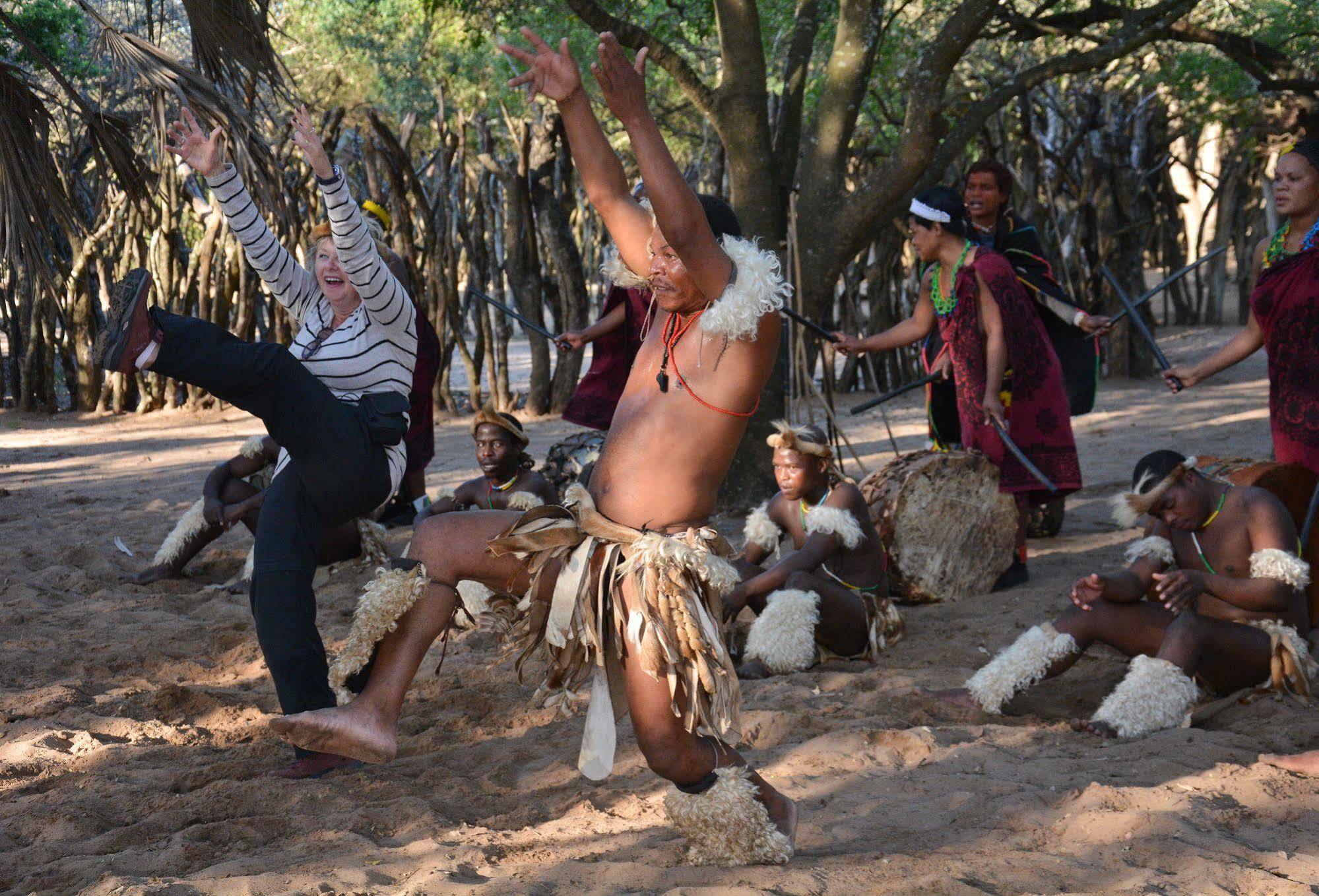 Gooderson Dumazulu Lodge Hluhluwe Eksteriør bilde